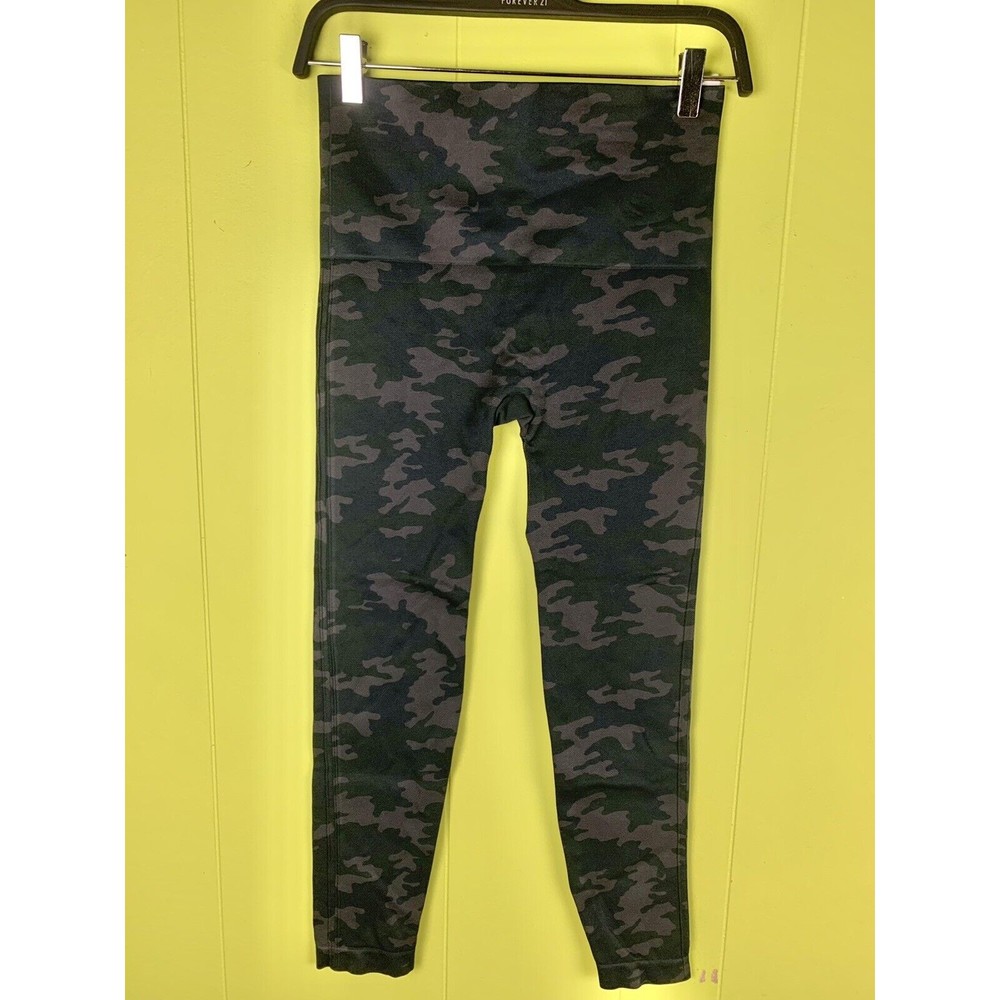 Women's Spanx Leggings Look At Me Now Seamless Size Large Black
